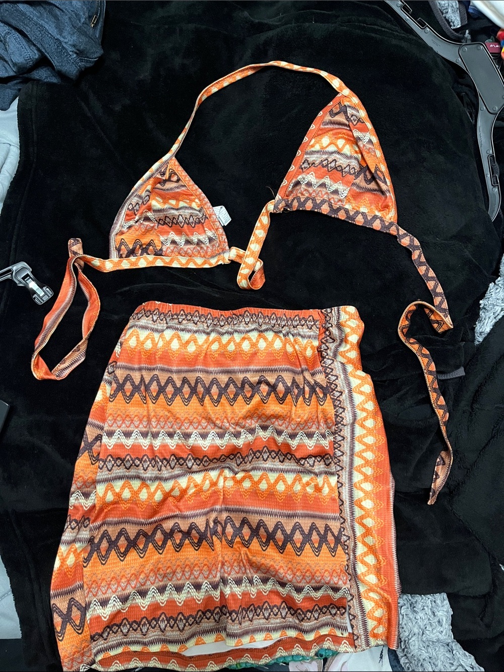 SHEIN Orange & Brown Geometric Triangle Top Skirt Set